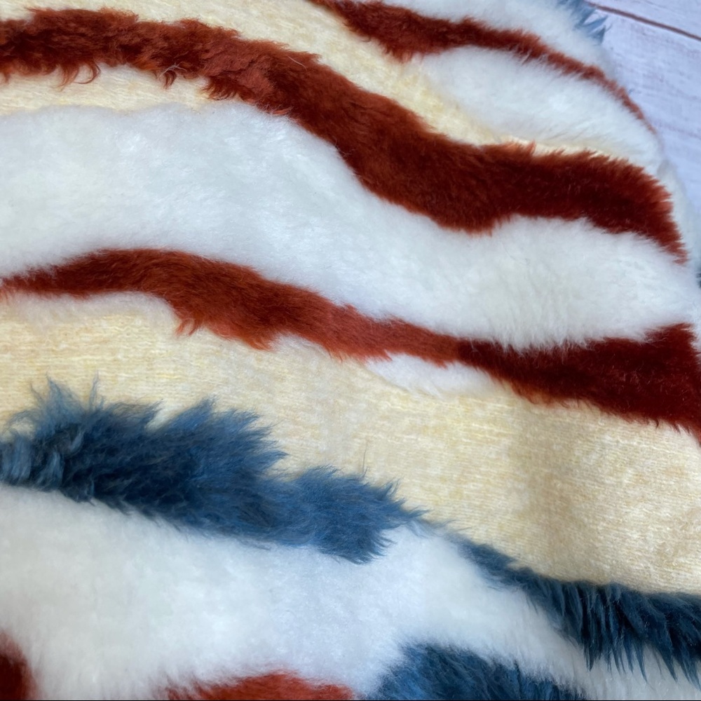 Anthropologie faux fur multicolor coat size M - Picture 4 of 15